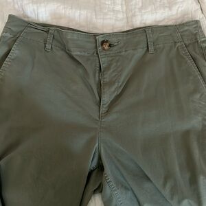 LOFT Monroe Slim Size 12 in Green